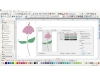 Program Bernina V9 Creator do projektowania haftów, z interfejsem graficznym przedstawiającym różową kwiatową grafikę na tle siatki. Widoczne narzędzia do automatycznego cyfrowania oraz okno wyboru kolorów i sekwencji nici.
