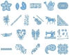 Zestaw Tattered Lace 4 zawiera różnorodne niebieskie wzory, w tym kwiat, liście, wróżkę, trąbkę, jednorożca, maszynę do szycia oraz elementy dekoracyjne. Wzory charakteryzują się delikatnymi detalami i finezyjnymi kształtami, idealne do scrapbookingu.