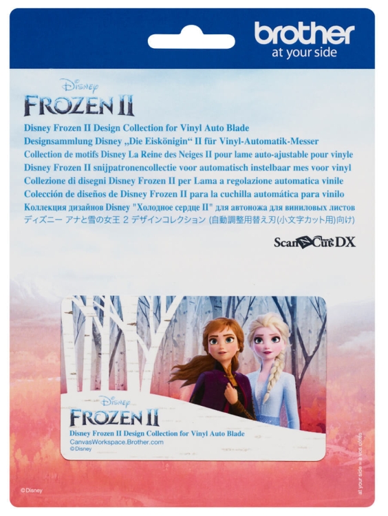 Kolekcja wzorów Disney Frozen II z grafiką przedstawiającą Annę i Elsę w lesie, z napisem Disney Frozen II Design Collection for Vinyl Auto Blade. Tło w odcieniach różu i niebieskiego, z białymi drzewami. Opakowanie z logo Disney.