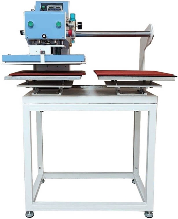 Prasa do termodruku KRAFFT THQ-4040S, dwupłytowa, o wymiarach 40x40 cm. Ułożona w pozycji stojącej, z niebieską jednostką sterującą, dwiema płytami grzejnymi w kolorze czerwonym oraz białą podstawą na czterech kółkach.