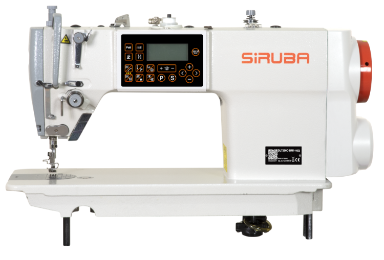 Stebnówka SIRUBA DL7200C-BM1-16Q w kolorze białym, z automatycznym systemem, 1-igłowa, przeznaczona do lekkich i średnich materiałów. Widoczny panel sterujący z wyświetlaczem oraz różnymi funkcjami szycia. Stojąca konstrukcja.