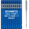 Igły Schmetz 80 z okrągłą kolbą DBXK5 w niebieskim opakowaniu, zawierające 10 igieł. Widoczny detal z numeracją: Canu 13:80 1, NM 80 SIZE 12. Igła po prawej stronie, metaliczna, z długą, cienką kolbą.