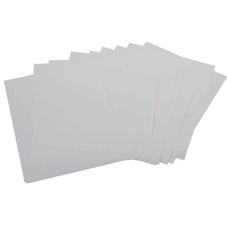 Papier do sublimacji Brother SP01PL, zestaw białych kartek o gładkiej fakturze, ułożonych w stosie. Idealny do drukarki Brother SP1, przeznaczony do transferu wydruków na różne materiały.