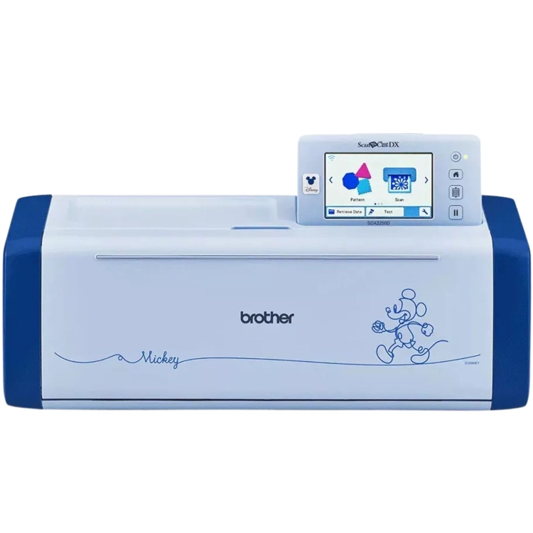 Brother SDX2250D Disney to wszechstronny ploter ze skanerem i funkcją automatycznego ustawienia noża. Cicha praca i pakiet do dżetów sprawiają, że świetnie nadaje się do zdobień na odzieży oraz projektów kreatywnych.
