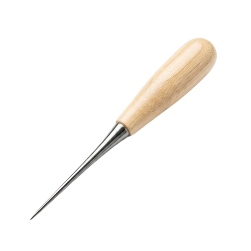 Szpikulec krawiecki z ergonomiczną drewnianą rączką i precyzyjnym metalowym ostrzem. Idealny do robienia otworów w materiale, skórze, przenoszenia wykrojów oraz formowania rogów. Niezbędne narzędzie w każdej pracowni krawieckiej i kaletniczej.
