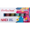Zestaw 6 nici do szycia Ariadna Multikolor Sky w kolorowych odcieniach, pakowane w kartonowym pudełku. Widoczne cztery szpule z nićmi w różnych kolorach, z napisem Ariadna i MULTIKOLOR na opakowaniu.