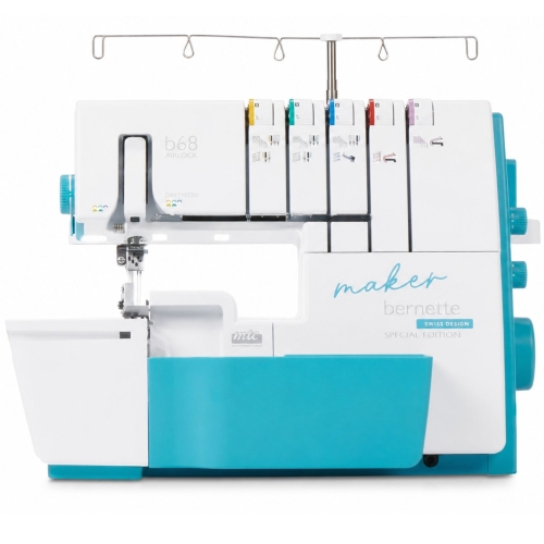Bernette B68 AIRLOCK Maker w ujęciu produktowym od frontu, prezentujący kompaktową konstrukcję, system prowadzenia nici, pojemnik na ścinki i nowoczesne wykończenie w kolorze turkusowym.
