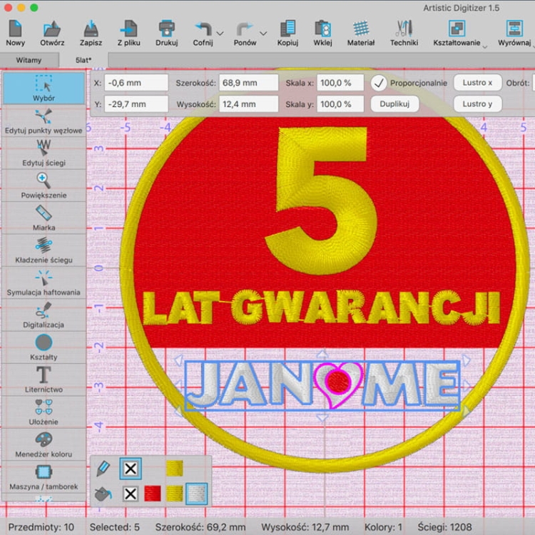 Program Janome Artistic Digitizer Full z interfejsem do projektowania haftów, wyświetlający centralnie okrąg z napisem 5 LAT GWARANCJI w żółtym kolorze na czerwonym tle oraz logo JANOME w niebieskim z sercem. Widać siatkę roboczą.
