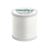 Nić do szycia Madeira AEROFIL 120, kolor 8682, kremowa, na białym tle. Szpula z widocznym logo na górze, materiał gładki i mocny. Wysokość szpuli wynosi około 5 cm, średnica 3,5 cm. Idealna do szycia i quiltowania.