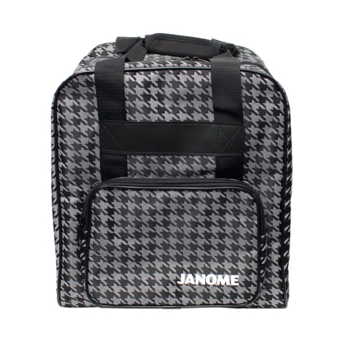 Torba Janome w kolorze czarno-szarym, z wzorem w jodełkę, z uchwytami i boczną kieszenią zapinaną na zamek. Widoczny napis JANOME w białym kolorze. Produkt ustawiony frontalnie, prezentujący przestronną konstrukcję przeznaczoną na owerlok domowy.