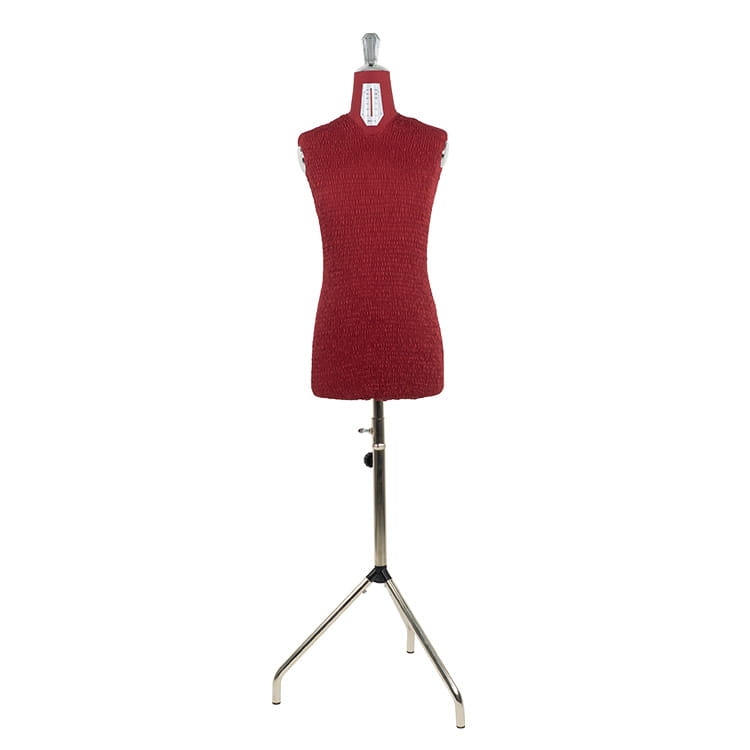 Manekin krawiecki męski DRESS FORM PREMIUM w kolorze czerwonym, regulowany w rozmiarze 44-54. Ujęcie frontalne, stojący na metalowej podstawie z trzema nogami, z widoczną etykietą na szyi.