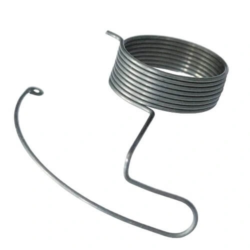 Sprężyna naprężacza nici do maszyn do szycia, wykonana z metalu, ma okrągły kształt z spiralnym zwinięciem i wystającym końcem. Element przeznaczony do modeli Łucznik i Singer kl. 400/700.