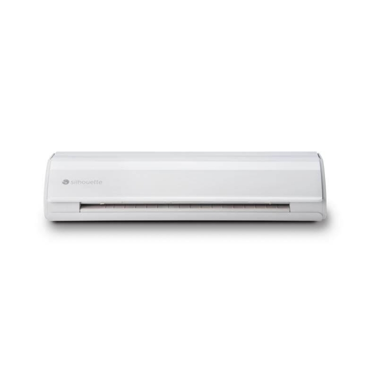 Ploter tnący Silhouette Cameo 5 w kolorze białym, widoczny z przodu, o prostokątnej formie. Posiada gładką powierzchnię oraz szczelinę na materiał do cięcia. Na obudowie znajduje się logo Silhouette. Idealny do precyzyjnego wycinania różnych materiałów.