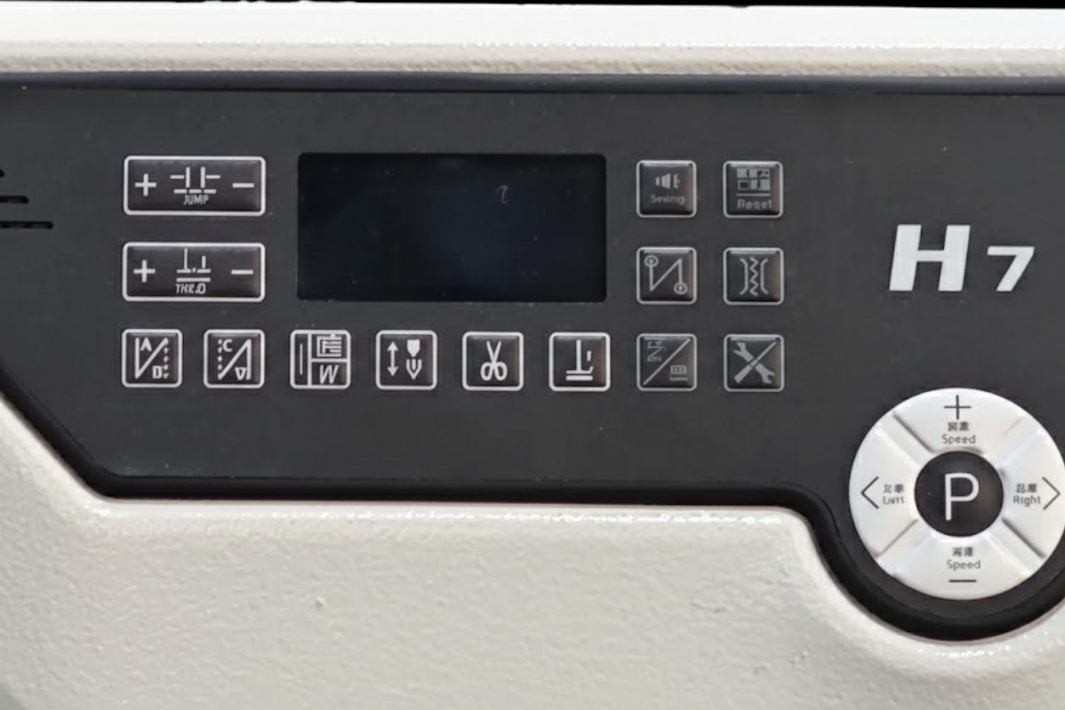 Panel sterowania automatycznej stebnówki przemysłowej JACK H7-C